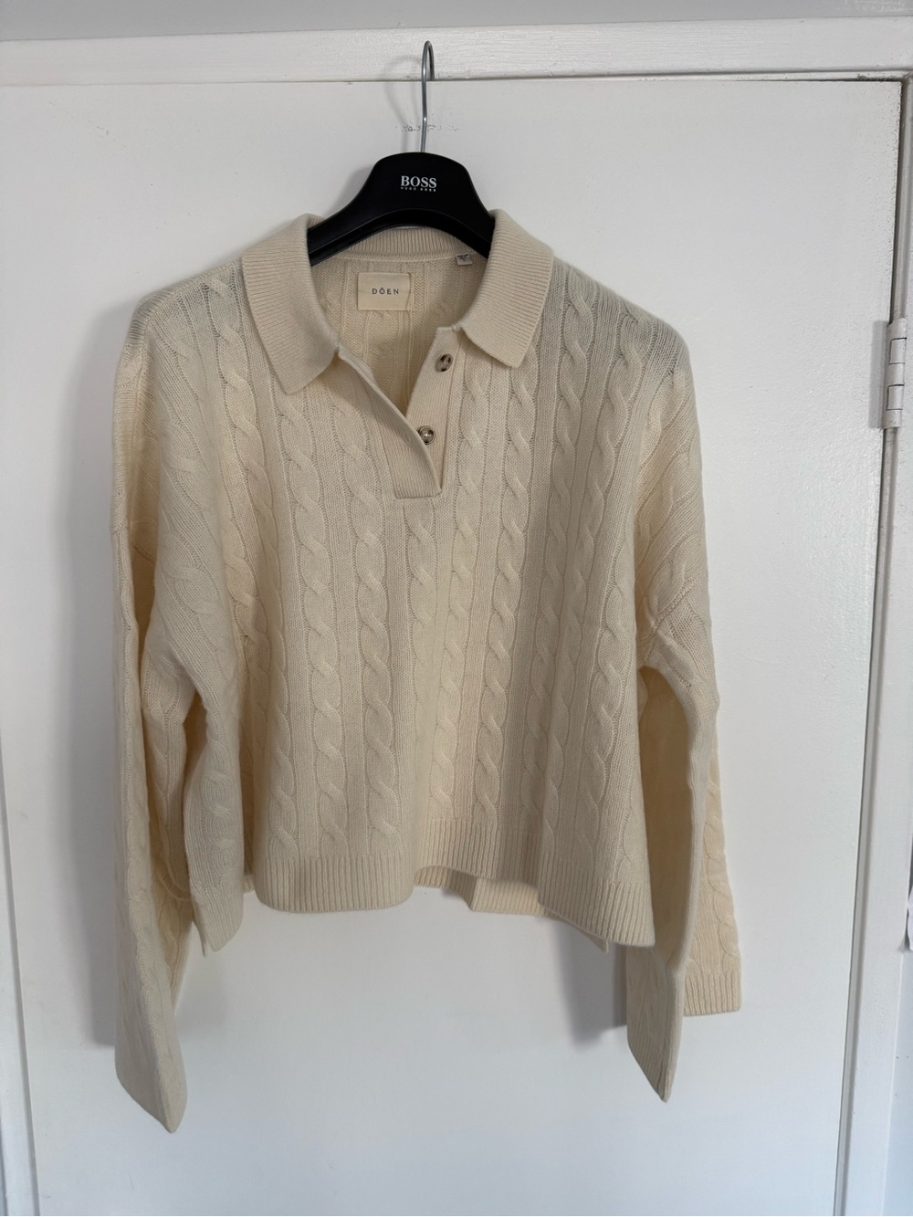 Doen Cambridge Cream Cable-Knit Cashmere Sweater in Magnolia